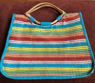 Borsa in stoffa con manici in legno