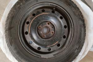Gomme Invernali 165/70 R14 T Barum + 4 Cerchi