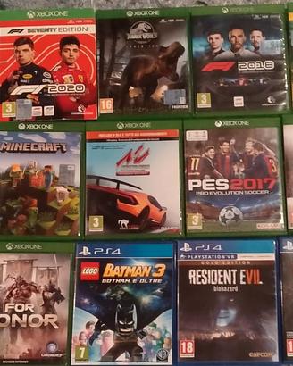 Videogiochi PS4 + joystick + joystick xbox360