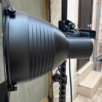 Cavalletto Stativo MANFROTTO con Faretti.