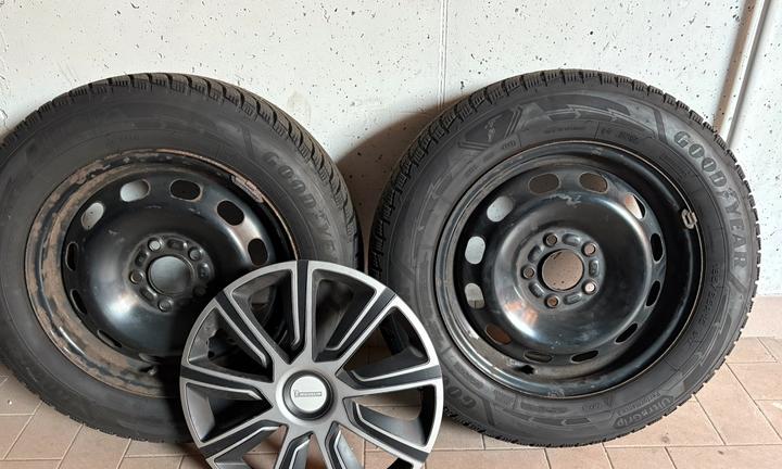 CERCHI+GOMME INVERNALI GOODYEAR 195/65-15 1000km