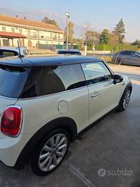 Mini 1.5 Cooper D 5 porte cambio automatico garanz