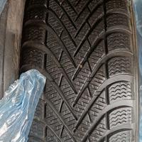 Pneumatici invernali Pirelli