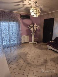 Luminoso appartamento con posto auto