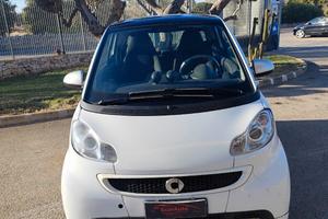 Smart ForTwo 1000 52 kW MHD coupé pure