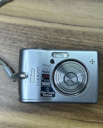 Nikon Coolpix L12 7.1MP VR Fotocamera Digitale Fun