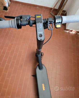 monopattino elettrico ninebot max  g30