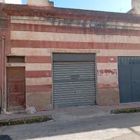 Casa di 100 MT. Con ortale