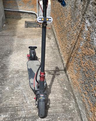 monopattino elettrico 500w