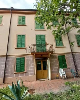 Villa plurifamiliare