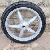 Cerchio Aprilia Scarabeo 50 e pneumatico Contin