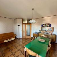 APPARTAMENTO PANORAMICO CON TRE CAMERE DA LETTO...