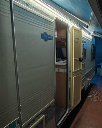 Caravan adria 542 vip