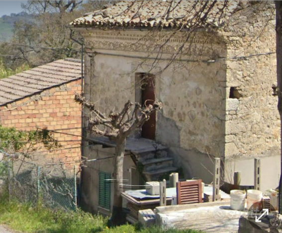 Casa indipendente con terreno