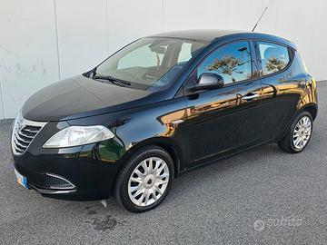 Lancia Ypsilon 1.2 69 CV Platinum