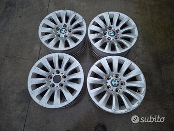 Cerchi In Lega Da 16" Per Bmw Serie 3 E90 2010