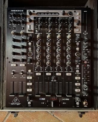 BEHRINGER NOX606