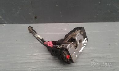 Ricambio Serratura porta post. Destro OPEL ASTRA 2