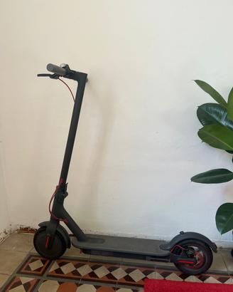 Monopattino Xiaomi M365