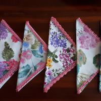 Tovaglioli bordi all'uncinetto