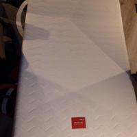 Materasso Memory e rete letto a una piazza e mezzo