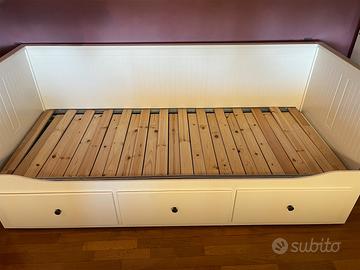 Letto Ikea modello HEMNES