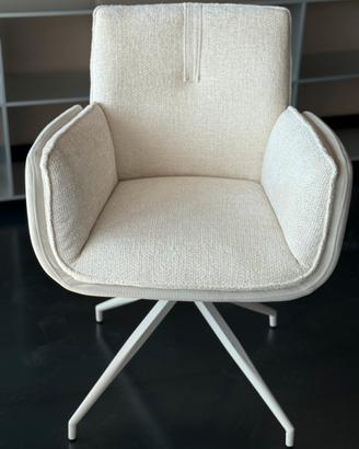 Poltroncina arredamento Pavia Abitare il tempo
