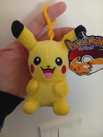 peluche pokemon pikachu portachiavi