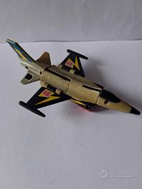TRANSFORMERS G1 AERIALBOTS SKYDIVE CACCIA F16A
