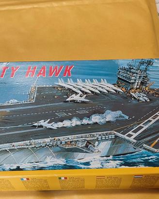 Modellismo navale statico - U.S.S. Kitty Hawk