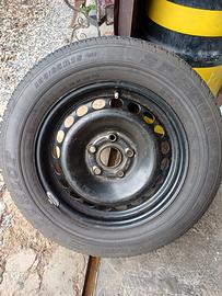 cerchio in ferro con gomma 195 65 15