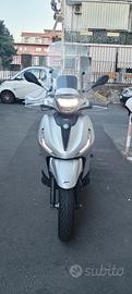piaggio Beverly S HPE 400 € 3799