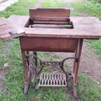 Macchina da cucire rex