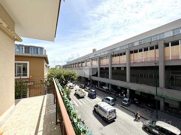 4 LOCALI A NAPOLI