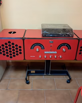 brionvega rr126  rosso
