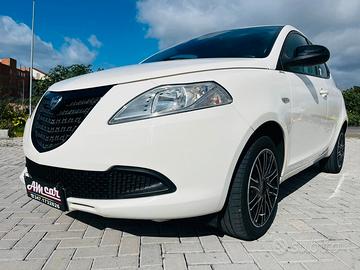 Lancia Ypsilon 1.3 MJT 16V 95 CV 5 porte S&S Plati