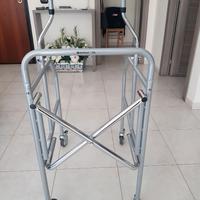 Carrello per deambulare