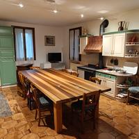 tavolo in legno di cedro americano