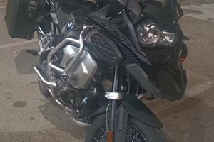 Bmw r 1250 gs adventure triple black