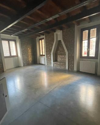 Prestigioso Locale 250mq, doppi ingressi