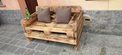 Elegante divano da esterno 