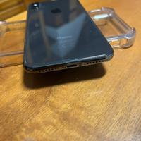 iPhone X batteria 100%