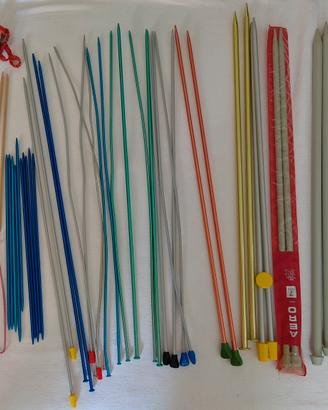 42 ferri per lavori a maglia fino a misura 10