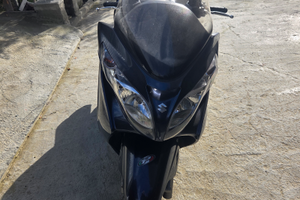 Burgman 400 anno2008 2200 euro tratt