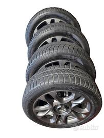 Cerchi e gomme 15" fiat 500 