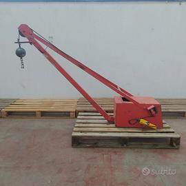 076M ARGANO MONTACARICHI 500 KG 380V 