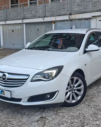 Opel Insignia Sports Tourer 2.0 cdti Cosmo 104gr 1