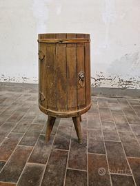 Minibar a forma di botte