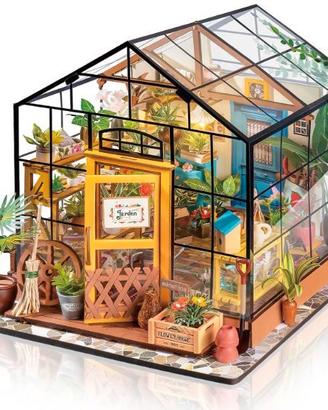 Miniature House Cathy's Flower House