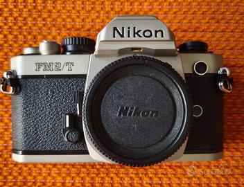 Nikon FM2/T Titanio
